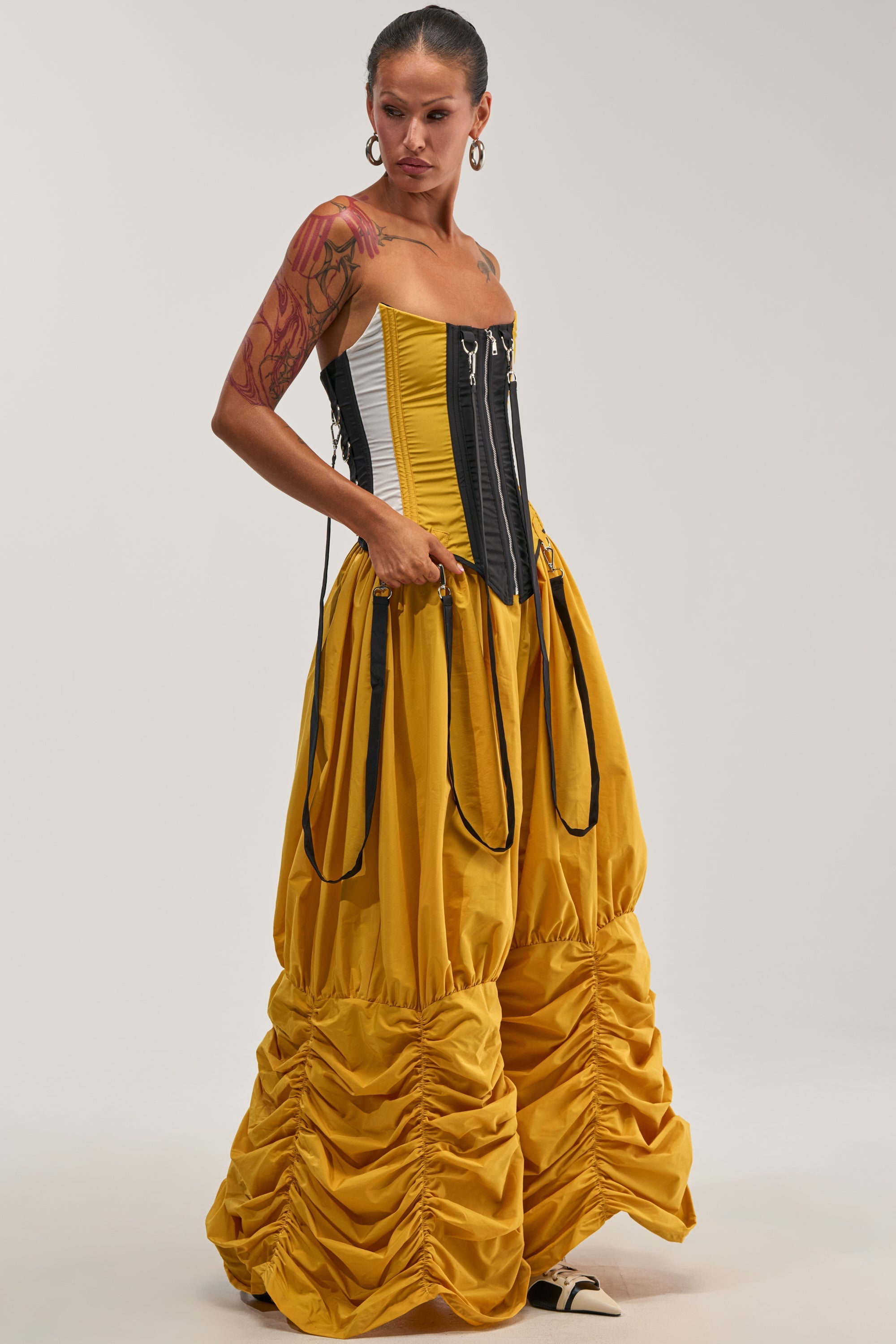 DON'T MIND ME CORSET IN YELLOW