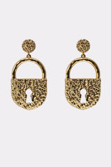 ON LOCK EARRING
